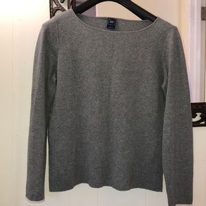 GAP CREW NECK SWEATER